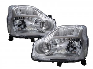 CrazyTheGod X-TRAIL Second generation 2007-2010 PRE-FACELIFT SUV 5D Clear Headlight Headlamp Chrome for NISSAN LHD